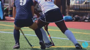 Hockeyers in duel