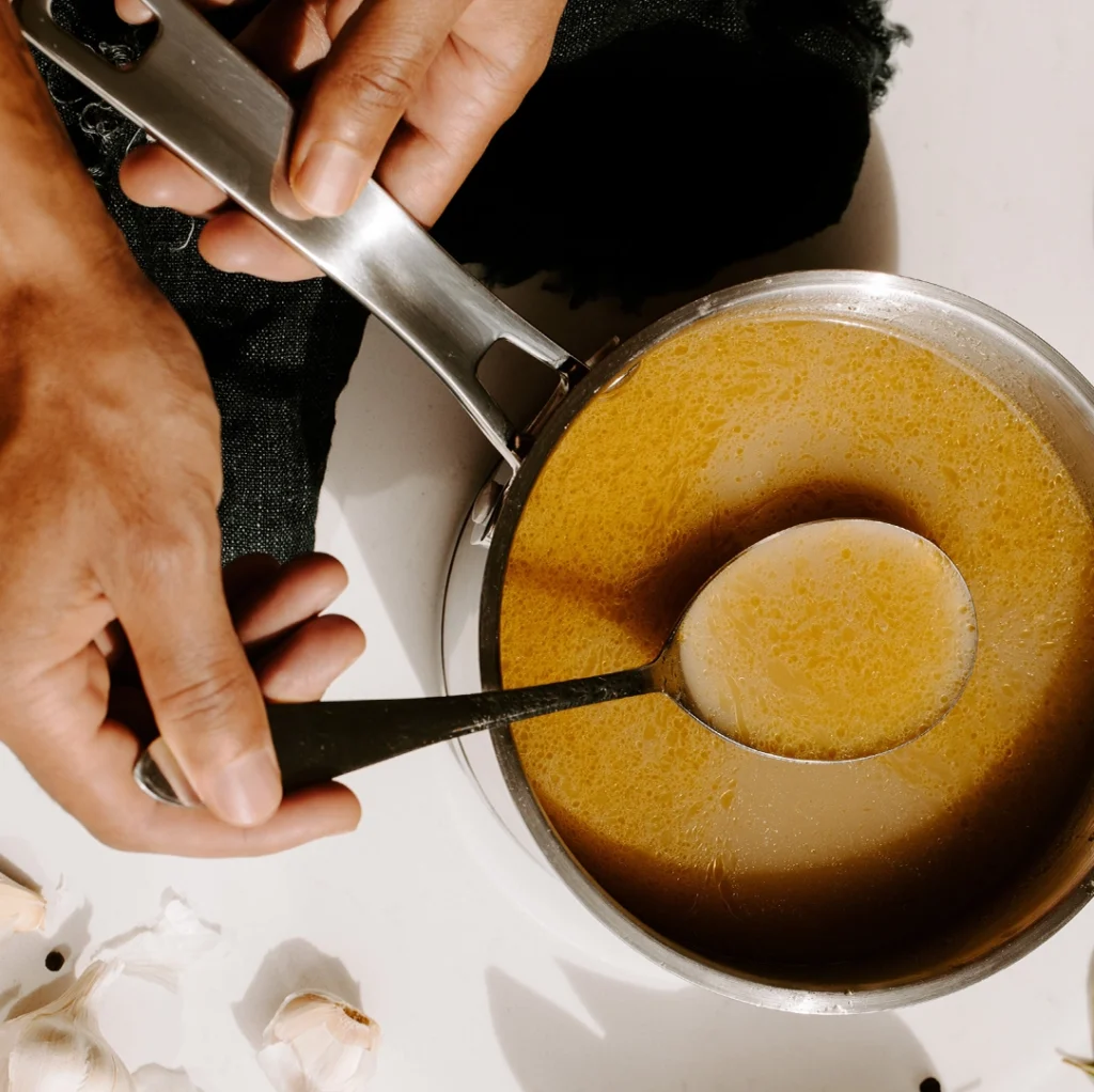 Hoe maak je bottenbouillon? Volg deze 6 stappen